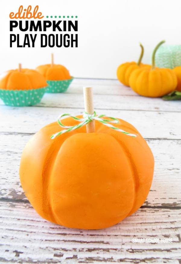 edible pumpkin play dough activity for toddlers and preschoolers